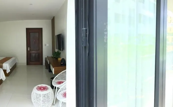 Khách sạn Starway - *
